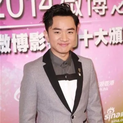 百变大咖秀王祖蓝模仿权志龙 盘点“蓝蓝”的经典模仿