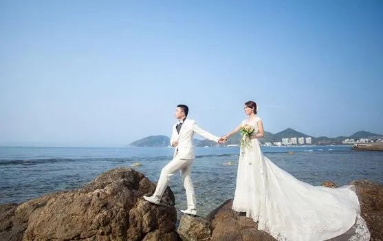去拍婚纱照大概多少钱 婚纱照去哪里拍排行榜