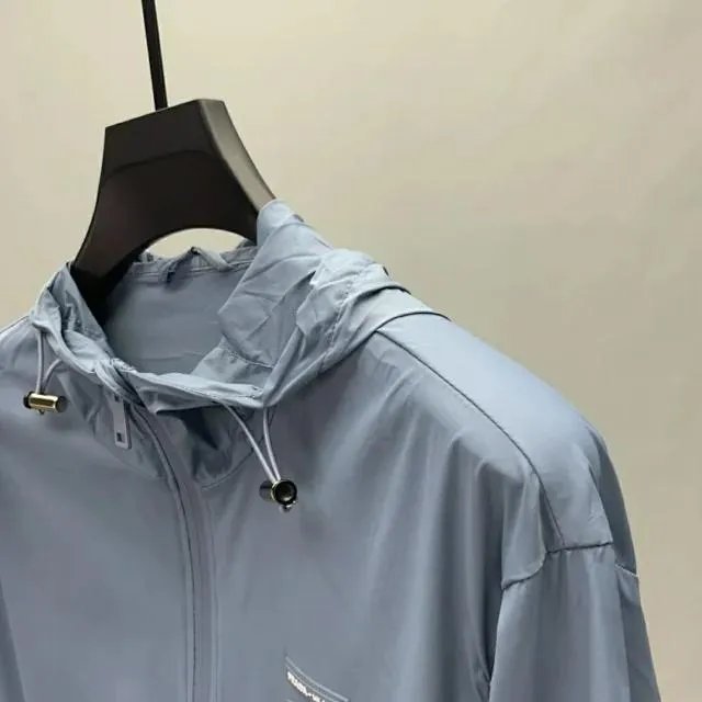 普拉达的服装风格是什么?
