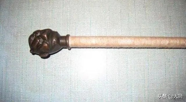 古代战场上,有使用“独脚铜人”作兵器的吗?