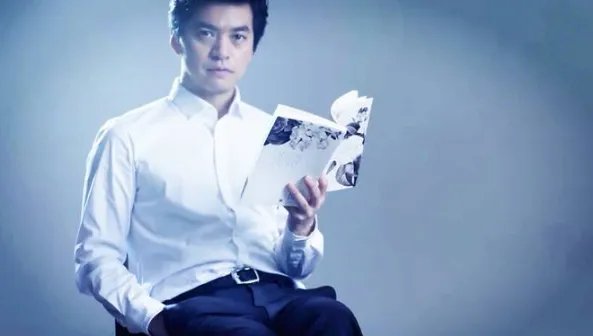 李健和水木年华是一种什么样的关系?