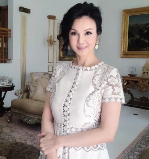 与林建岳离婚25年,谢玲玲为何会感谢婆婆呢?