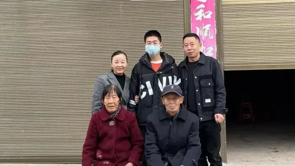 孙海洋夫妇顺利接到孙卓,你对这件事有何感触?
