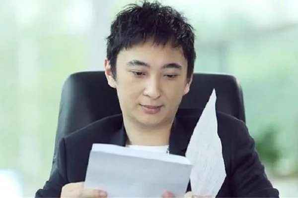 以王思聪放荡不羁的性格,真的适合继承万达集团吗?