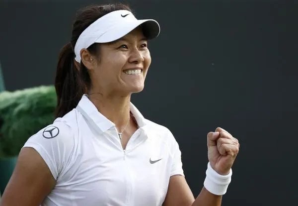 李娜英语简介