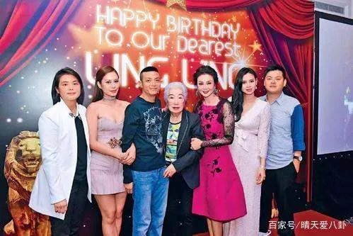 与林建岳离婚25年,谢玲玲为何会感谢婆婆呢?
