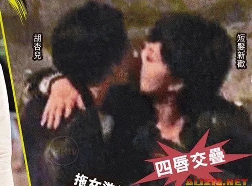 刘诗诗与杨幂 盘点娱乐圈女女同性之吻瞬间