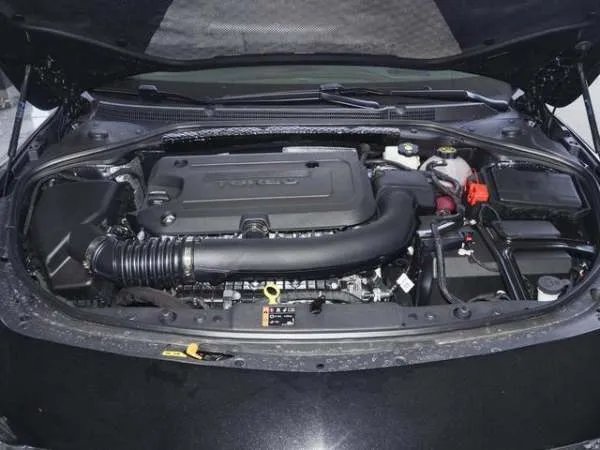 不到22万的中大型轿车,入门版的别克君越,配置够用吗?