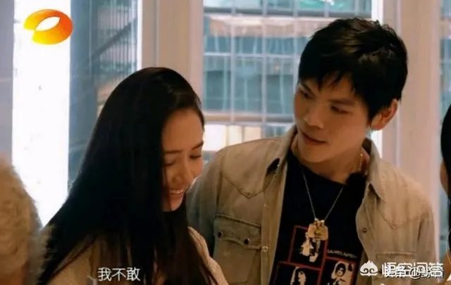 如何看待向佐和郭碧婷的恋情,你觉得他们般配吗?