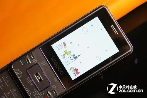 滑盖T9键盘 多主题音乐机Leepoo E6评测