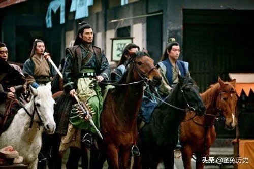 古代战场上,有使用“独脚铜人”作兵器的吗?
