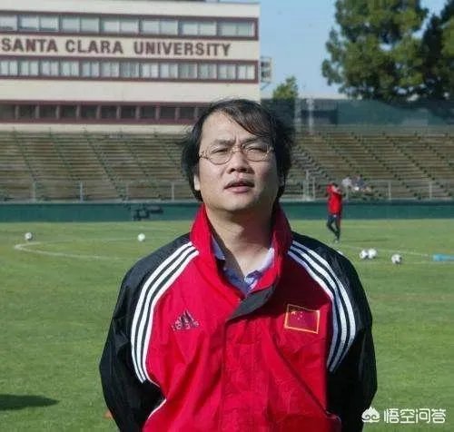 马德兴吐槽:恒大投机成性,靠归化!拿冠军也无意义!中超联赛已经变味!你同意吗?