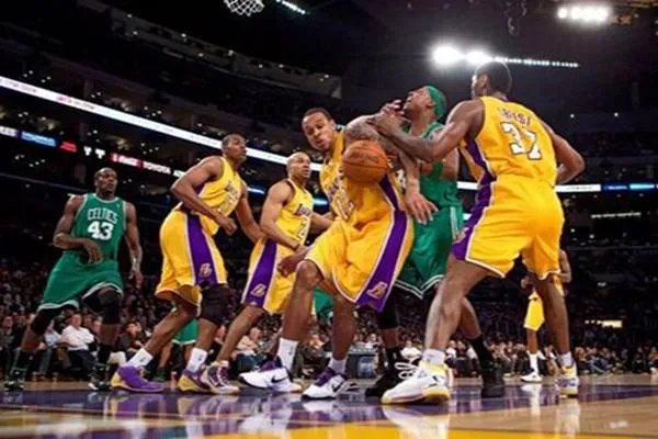 香农布朗为何很早就淡出NBA?