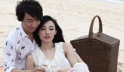 白百合夫妻俩真是各玩各的?为什么说“鲁豫定律”?