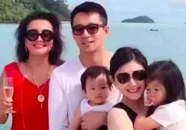 安以轩结婚生子嫁得好过得好,为什么朋友大S却要因为她躺枪被议论?