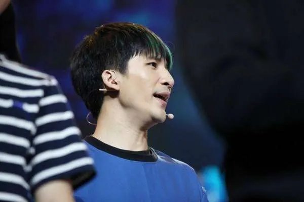 大张伟的妻子是他的经纪人,他喜欢他的妻子吗?