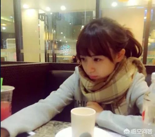 斗鱼二珂又发新专辑了，为什么她之前在熊猫没有火起来？