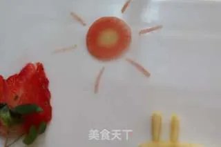 小猪佩琪水果拼盘