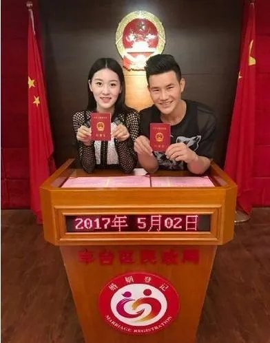 饰演《小兵张嘎》中嘎子结婚了?他的老婆是谁?