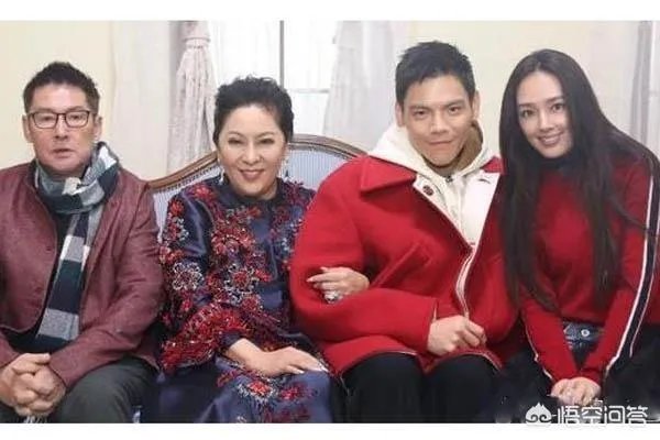 如何看待向佐和郭碧婷的恋情,你觉得他们般配吗?