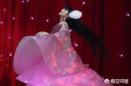 曾经在春晚舞台惊艳众人的小彩旗,现在怎么样了?
