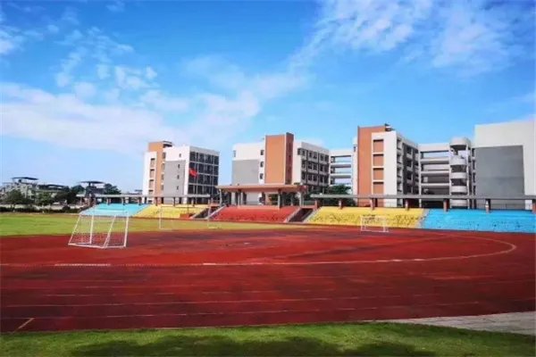 广西十强高中排名:玉林一中上榜,它是欧阳夏丹的母校