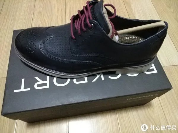 买鞋狂魔匠 篇一:斯凯奇+Rockport 男鞋 晒单*尺码建议*买小了半码的感觉