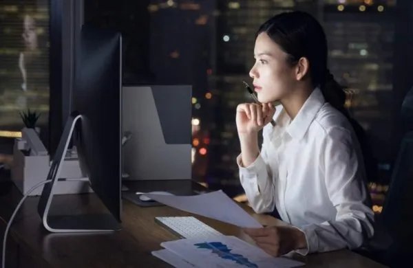 拼多多回应员工加班猝死,如今社会拿钱换命是不是常态?