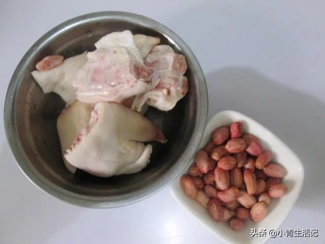 电饭煲能够煲压猪蹄吗?知道的能不能把过程写出来?