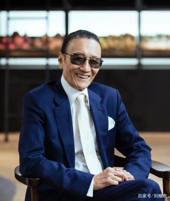 谢贤养了她十二年，分手给2000万，现在的她怎么样了