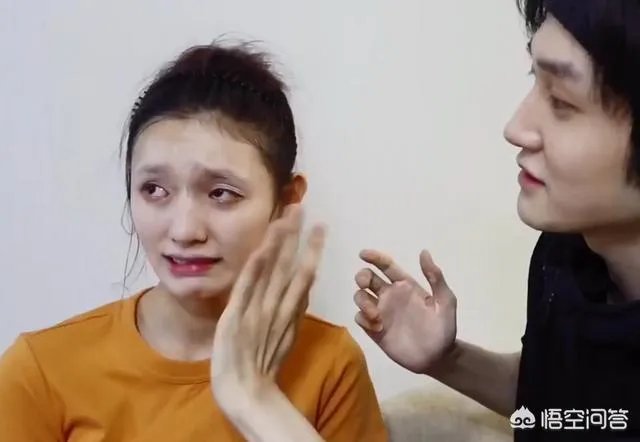林允是变成了美妆博主吗?