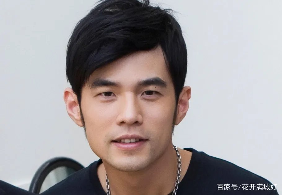 周杰伦身陷抄袭门,前段主歌完全抄袭黄征,最后他是如何平息的?