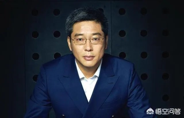 你最喜欢的足球解说嘉宾是哪位?为什么?