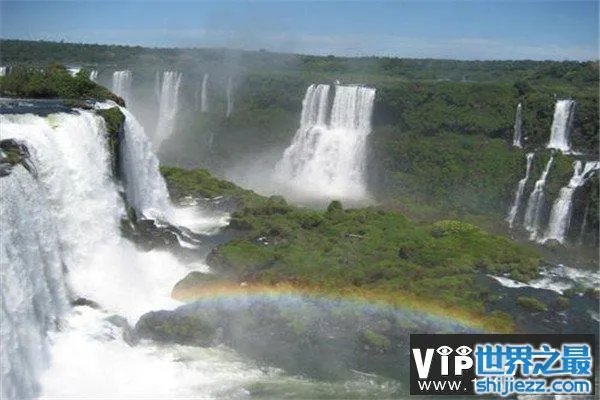 世界上最神秘的瀑布：魔鬼水壶瀑布水流不知去向 