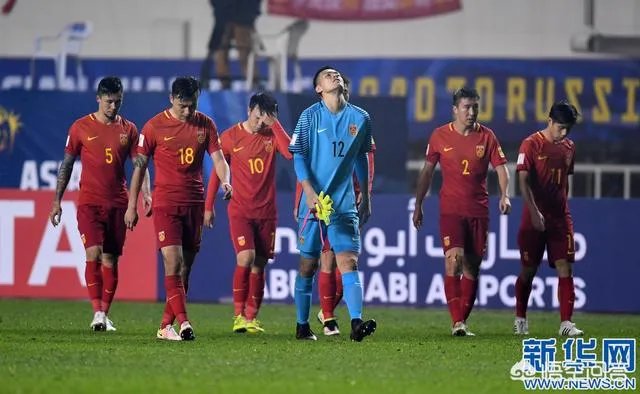 如果中国队11人跟10人哥伦比亚踢比赛,你觉得能赢吗?