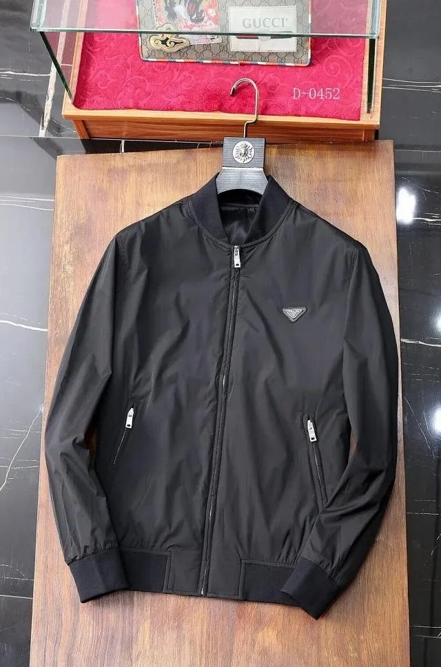 普拉达的服装风格是什么?