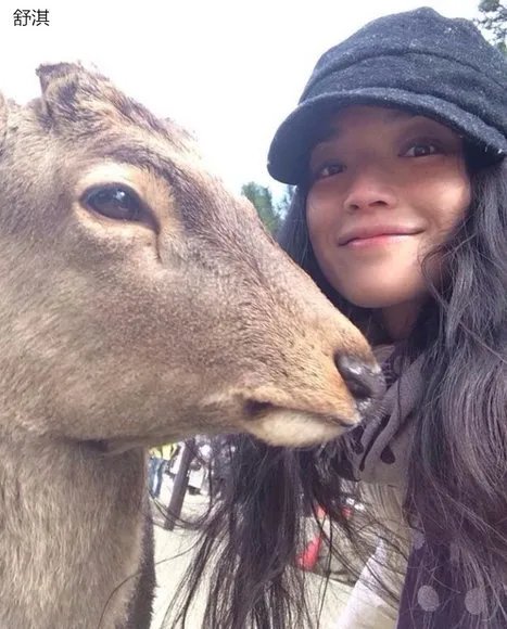 全球女星素颜大PK图赏 只有真女神敢晒素颜照!