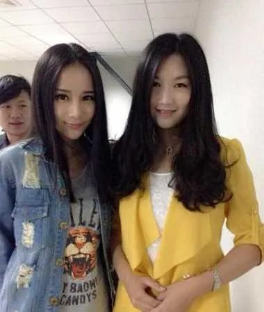 《英雄联盟》的主播小智到底长什么样子?有没有真实的照片?