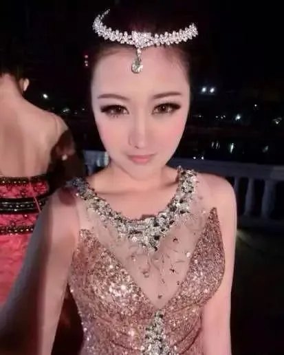 再也不敢相信朋友圈的美女了!