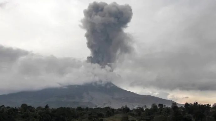 黎巴嫩贝鲁特爆炸一个月在废墟发现生命迹象,后续如何?
