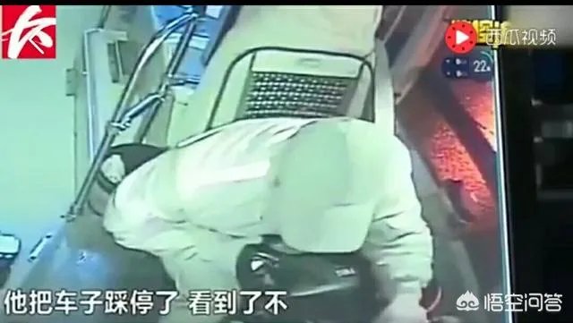 公交司机临死前把车靠边停稳说“大家下车,我不能送大家了”,你有什么感想?