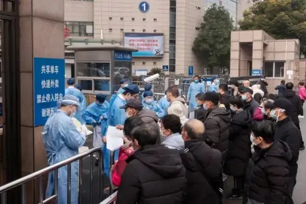 上海保卫战取得重大阶段性成果，本轮疫情呈现了哪些特点？
