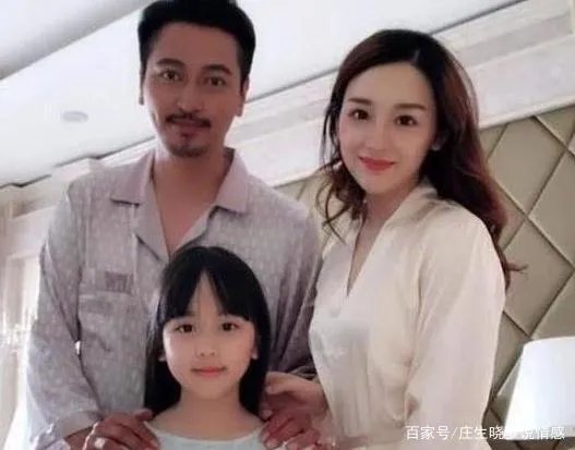 非诚勿扰:男嘉宾牵手最美单亲妈妈,看到女儿后反悔,现在母女过得怎样?
