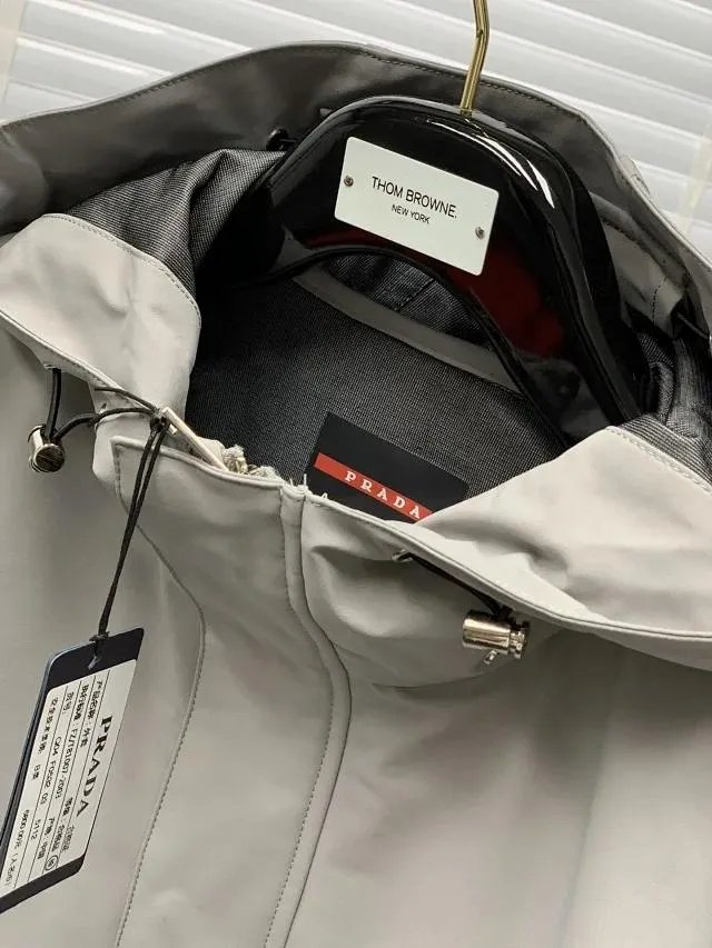 普拉达的服装风格是什么?