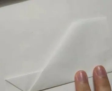 “开学第一课”中的歼15纸飞机怎么折