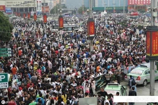 在郑州南龙湖买期房好?还是二手房好?