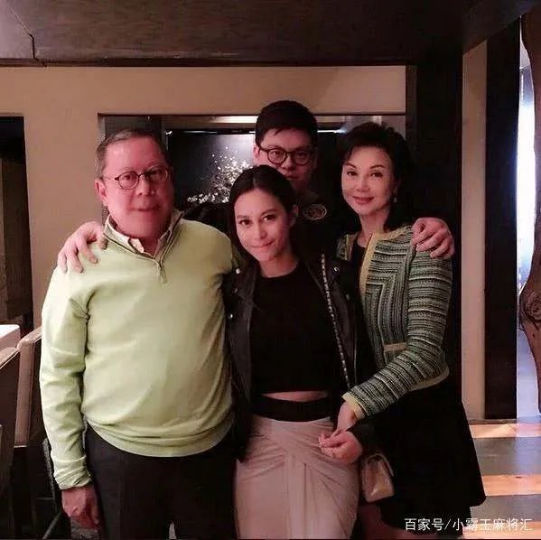 与林建岳离婚25年,谢玲玲为何会感谢婆婆呢?