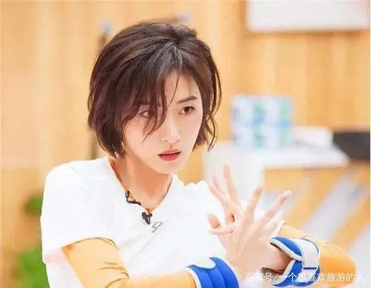 猎场这部电视剧中,胡歌和万茜都很出名了,为何女一号却没人记住?