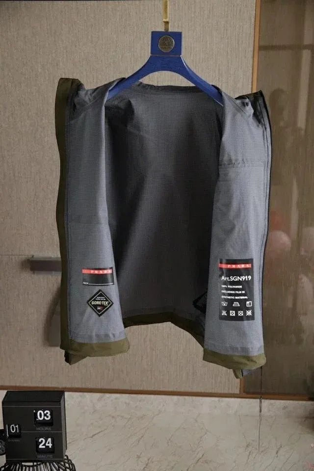 普拉达的服装风格是什么?