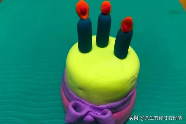 超轻粘土生日蛋糕教程?